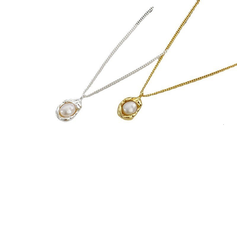 Designer luxury Ins Style Pearl Shell Summer Versatile Necklace for Women with Bowknot, Non-Fading Niche Design Clavicle Chain Jewelry