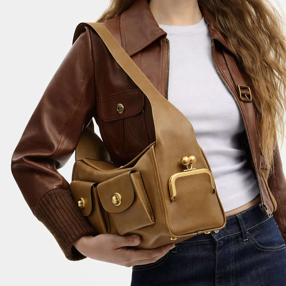Women New Trendy Retro Versatile Multi Pocket Single Shoulder With Clip Closure Women S Large Capacity Crossbody Bag