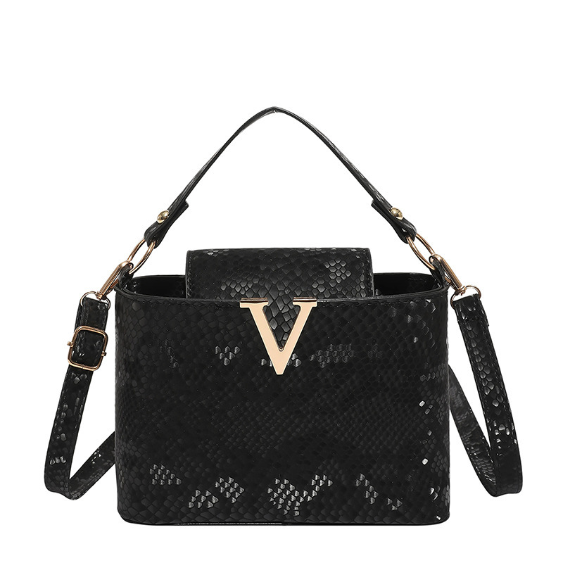 Free Shipping High Value Snake Pattern Bucket Bag for Women V Metal Decor Handbag Crossbody Shoulder Bag
