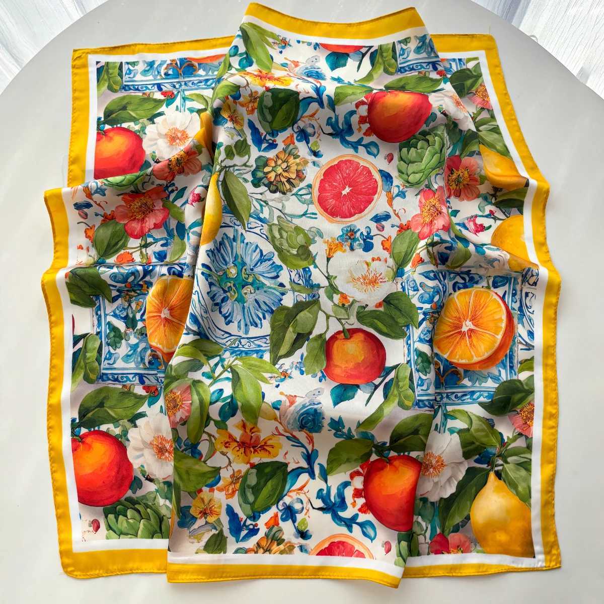 Fruit Printed Square Scarf For Wen Fashion Imitation Silk Banda Hairband Luxury Hijab Neckerchief Elegant Shawl Wraps X260328