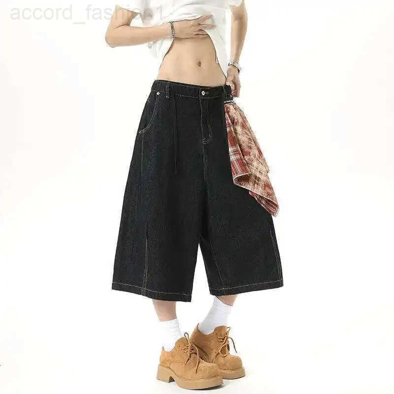 Style Mens American Wear Denim Shorts Detachable Square Scarf Seven Quarter Jeans New Stylish Streetwear Jorts 47MS H260330
