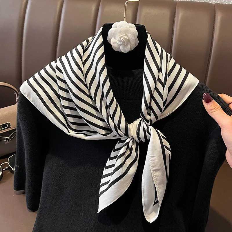 Luxury Brand Silk Square Plaid Scarf Women Satin Neck Hair Tie Band Soft work neckerchife 2021 NEW Hijab Head Female Foulard Z260330