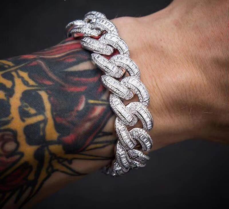 Iced Out Bling 18mm CZ Heavy Chunky Cuban Link Chain Bracelet Gold Silver Color 5A Moissanite Hip Hop Fashion Women Men Jewelry