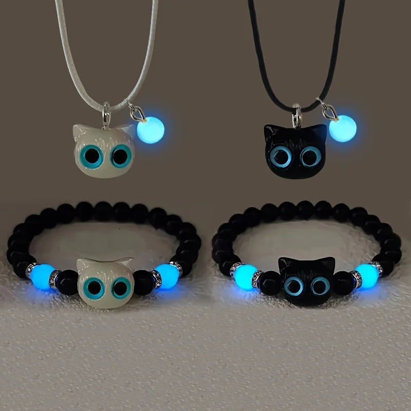 Luminous Butterfly Necklace Glowing Night Fluorescence Vintage Glow In The Dark Pendant for Women Christmas Year Party Gift 260327
