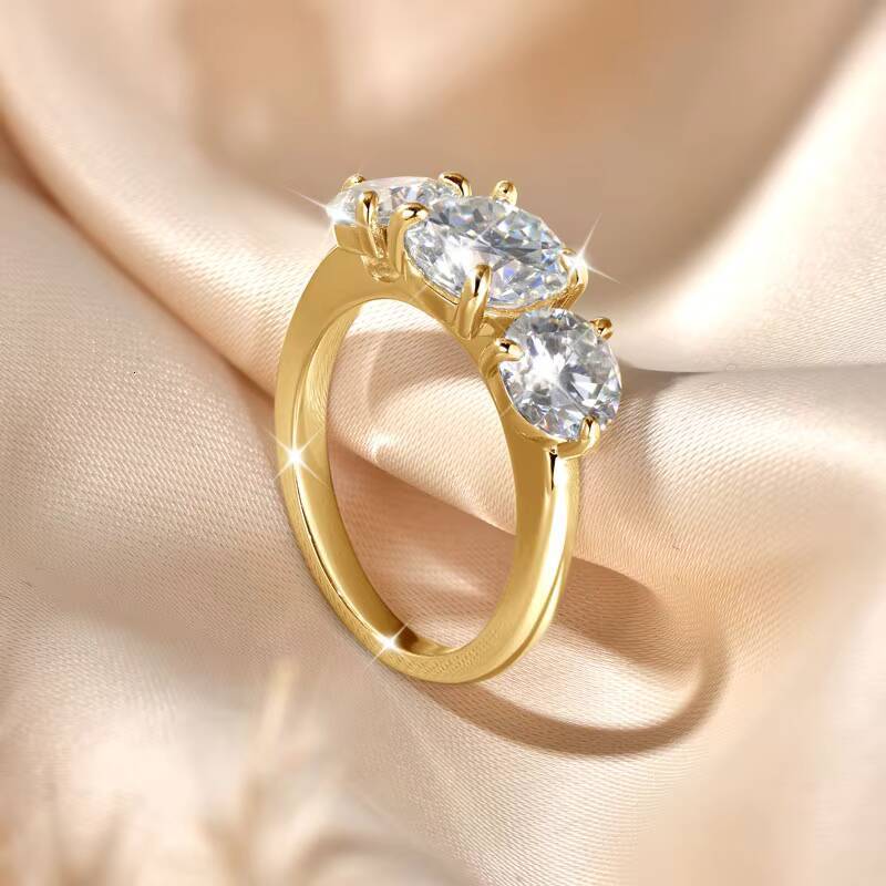 D VVS1 Moissanite Gold Filled Unisex Bridal Anniversary Gift Claw Setting Round Three Stone Engagement Ring for Men and Women