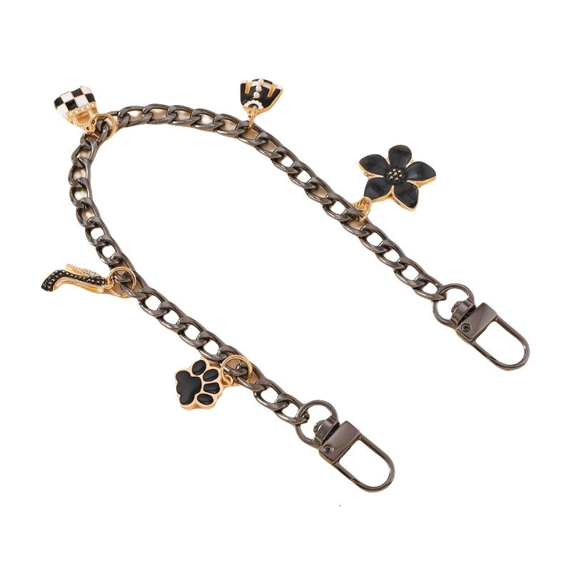 Birthday Gift Leaf Four Trendy Charm Jewelry Clover Alloy Pendant Luxury Keychain Fashionable Bag Accessory With Flower High Heel Charms For Women Gir