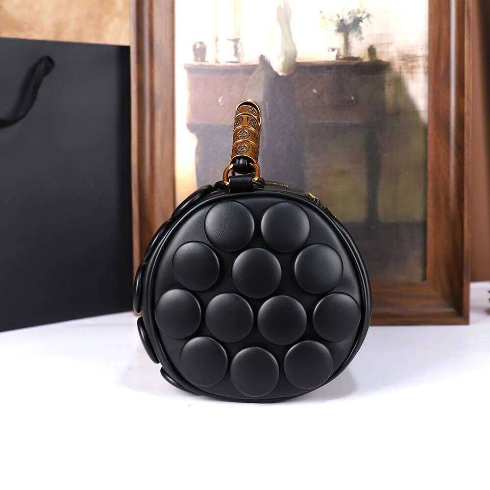 Women's Boston Pillow Bag With 3D Polka Dot Decoration Single-Shoulder Crossbody Bag Round Handbag Fashion Accessory