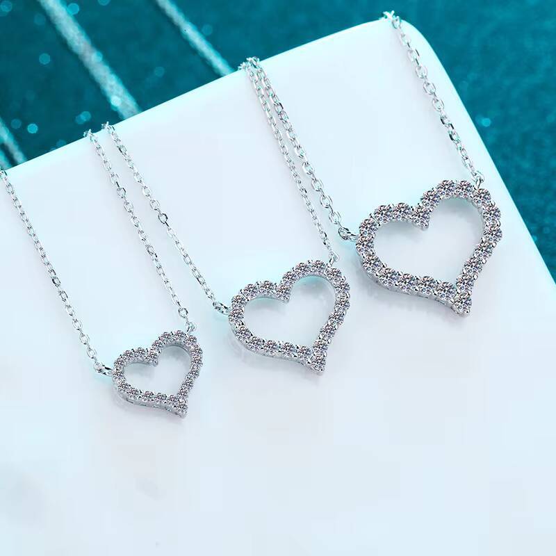 Wholesale Custom Fine Jewelry 925 Sterling Silver Moissanite Heart Pendant Necklace for Women Valentines Day Gifts