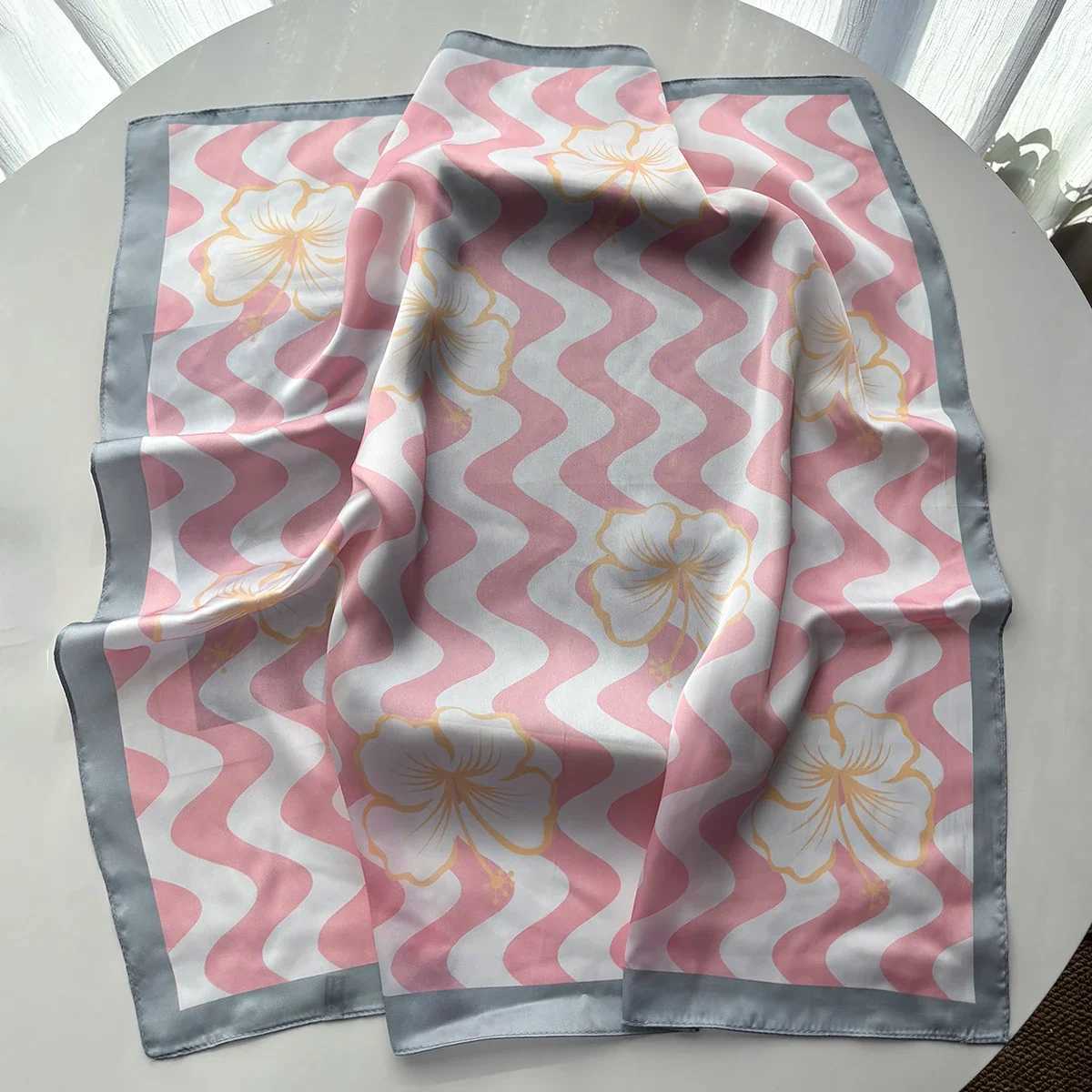 Fashion Floral Print Scarf Silk Imitation Scarf Wen Square Hairbands Foard Fem Bandana Neck Kerchief bands 2026 New X260328
