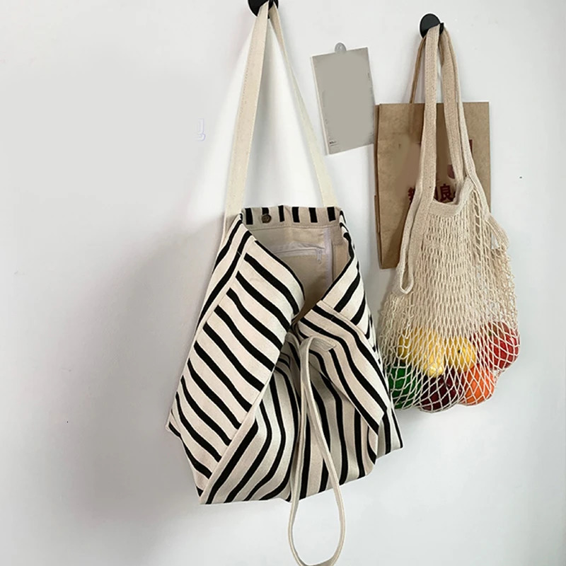 Beach Tote Bag Fashion Women Canvas Summer Large Capacity Striped Shoulder Bag Tote Handbag Shopping Shoulder Bags 260316