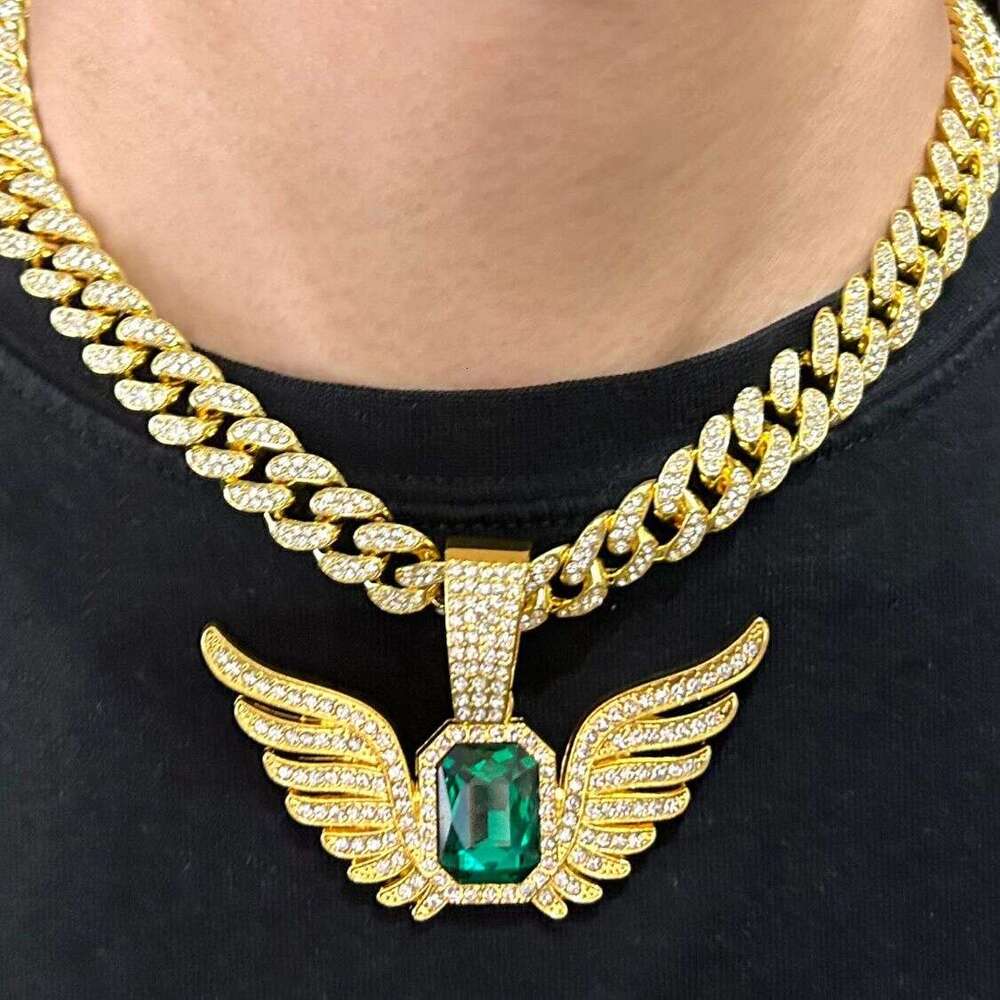 Gold-Edged Green Winged Stone Pendant, Full Diamond Cuban Chain Alloy Necklace, Hip-Hop, European And American Style
