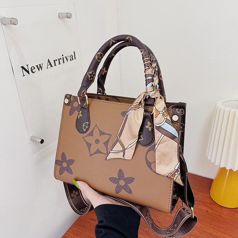Free shipping Designer bag Plaid tote bag women bag shoulder bag crossbody bag versatile large capacity handbag Smart plain