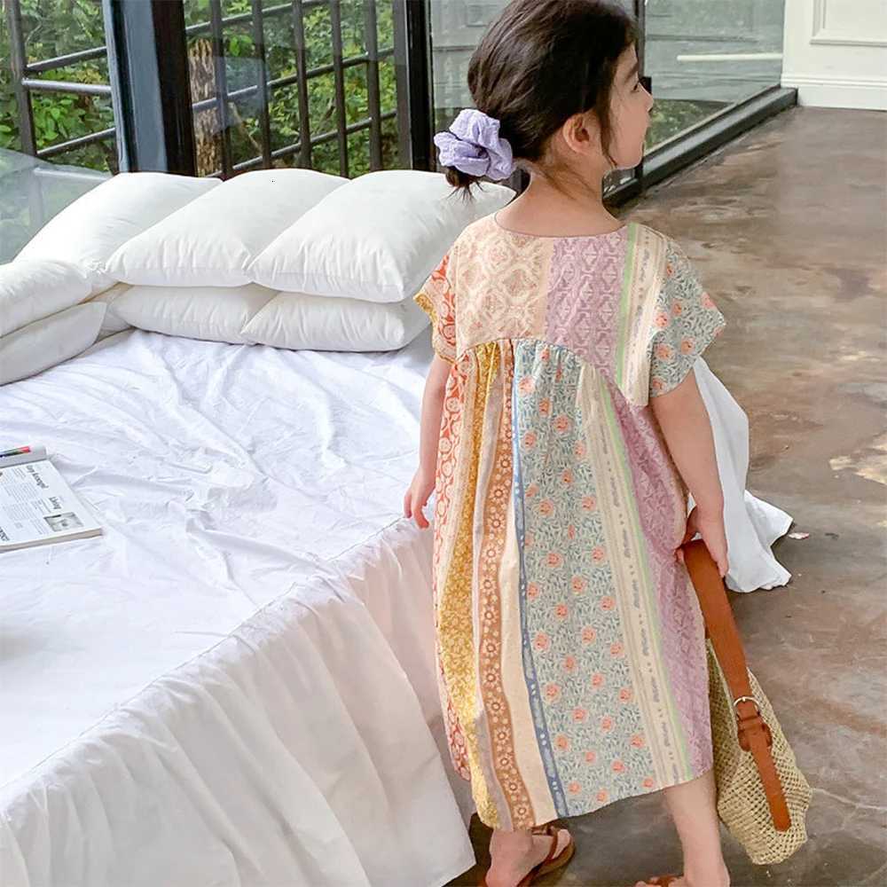 Bear Leader Girls Dress Summer New V-neck Geometric Pattern Printed Dress Kids Vacation Beach Casual Dress Childrens ClothingT260330