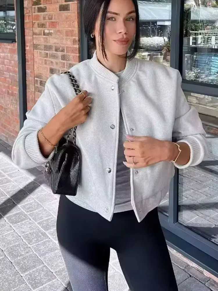 HH 2024 Female Street Fashion Solid Bomber Jacket Long Sleeves With Pockets Single Breasted Autumn Casual Coats Retro TopsT260328
