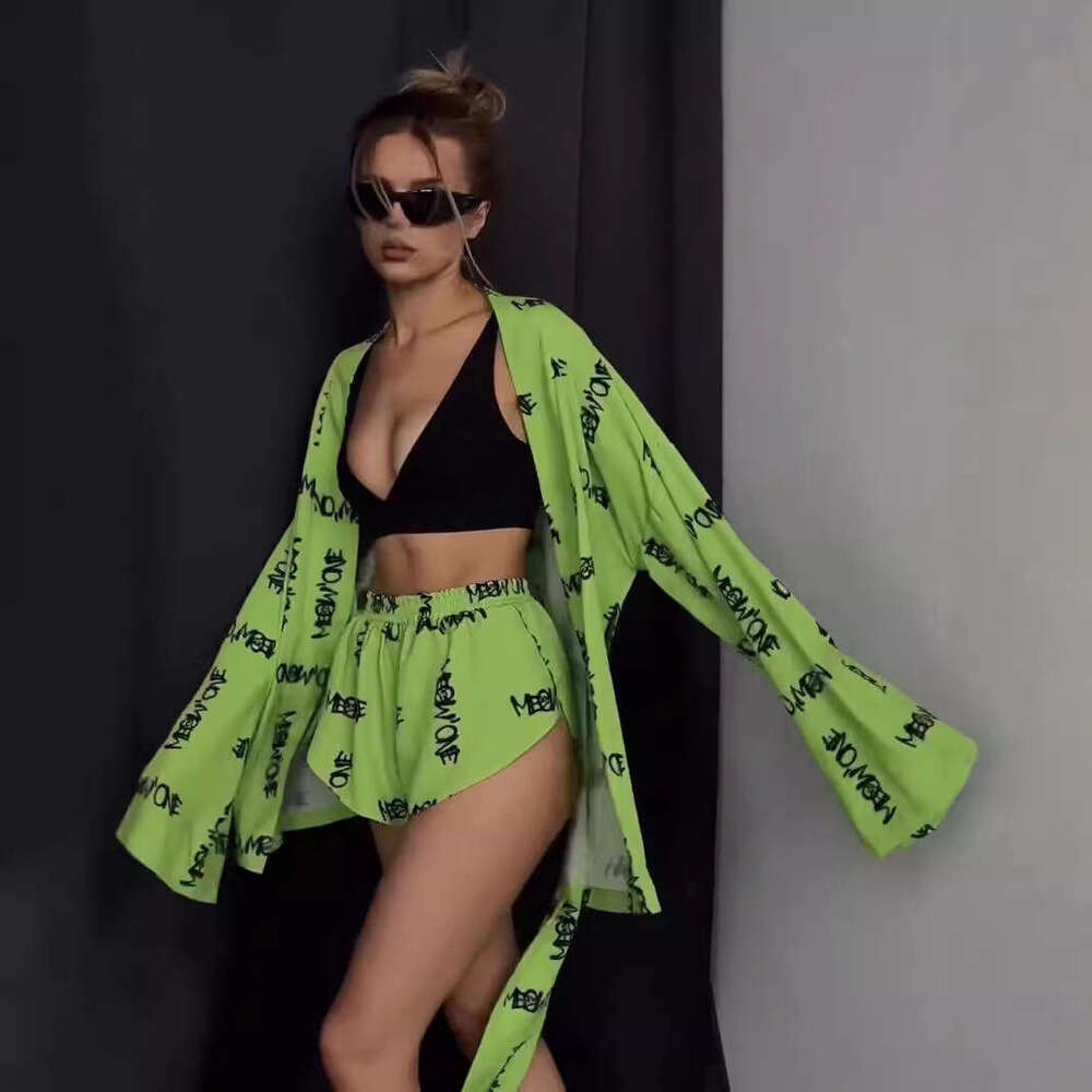 2026 European and American cross-border new style loose long-sleeve women's printed casual commuter lace-up pajama high-waisted shorts set