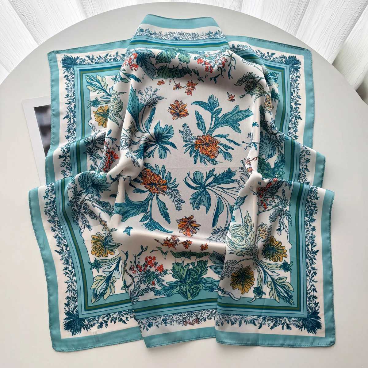 Design Print Scarf Silk Imitation Scarf for Wen Square Hairbands Foard Fem Bandana Neck Kerchief bands 2026 New X260328
