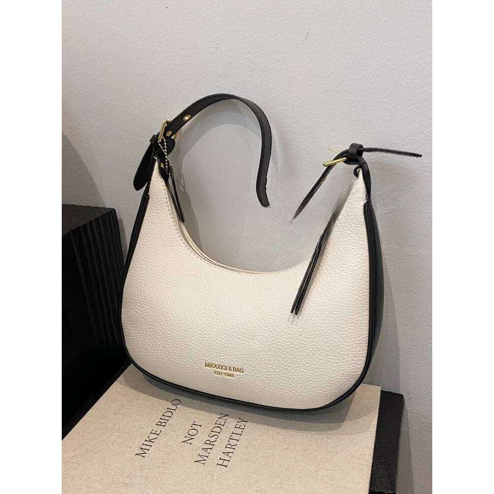 Faionable Versatile Retro Underarm Women S New Sle Small Square Crossbody Single Oulder Bag By Bear Lady QIBALIANGPIN