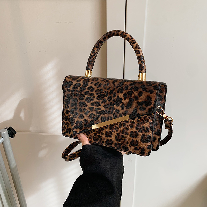 Free Shipping High Value 2026 New Niche Versatile Leopard Print Shoulder Fashion Simple Underarm Chain Personality Crossbody Bag