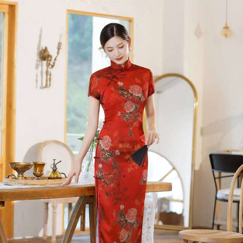 Qipao For Woman New Chinese Style Modern High End Silk Satin Yellow Green Oriental Event Costume Women Long Low Slit Cheongsam MAKOUFEI