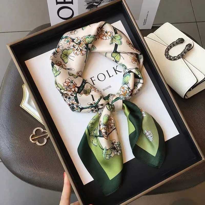 70cm Green Floral Butterfly Scarf Womens Imitation Silk Fresh and Versatile Thin Silk Scarveshigh-end Headscarf Neck Scarf Z260330