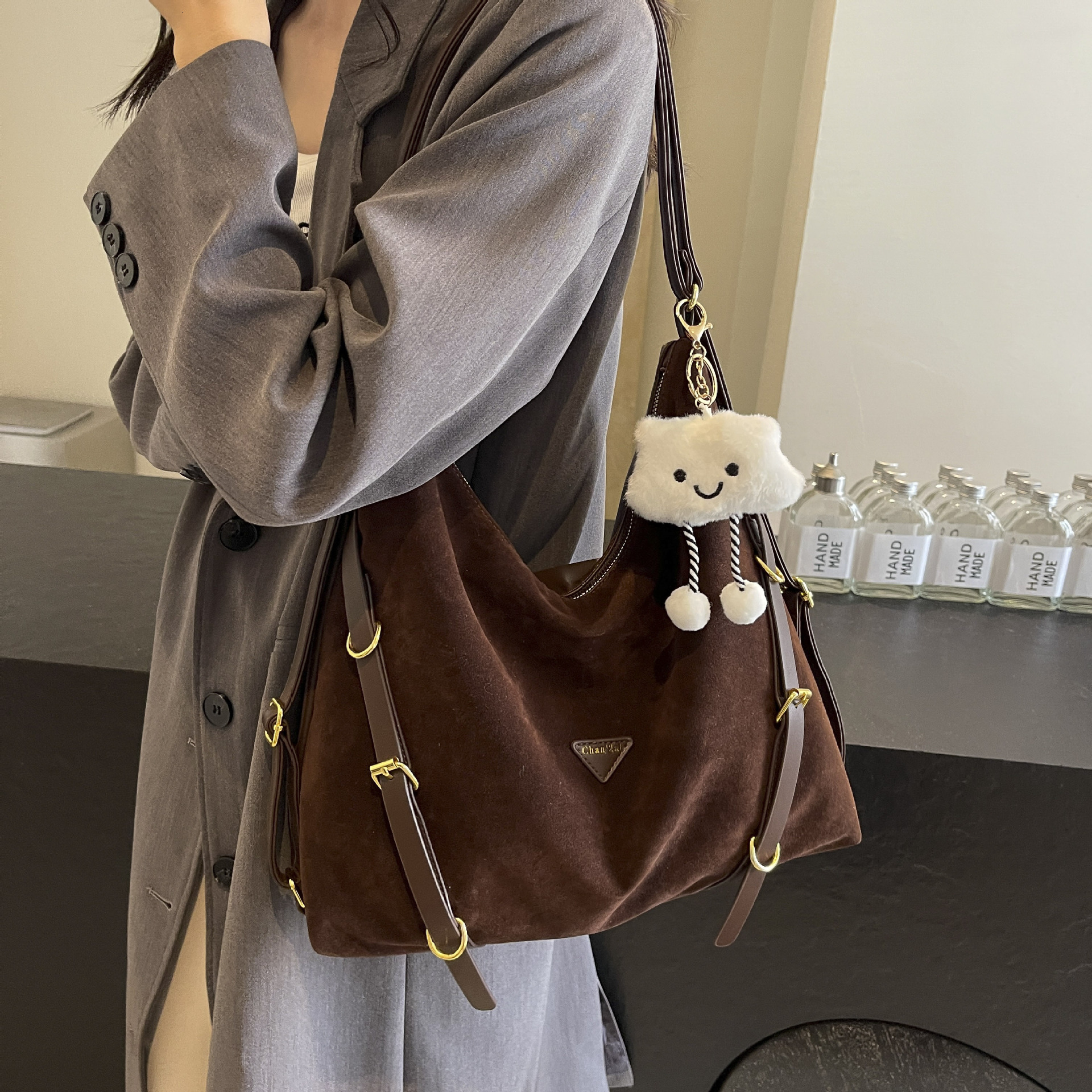 Casual retro large-capacity women's new college style double shoulder backpack versatile suede tote bag