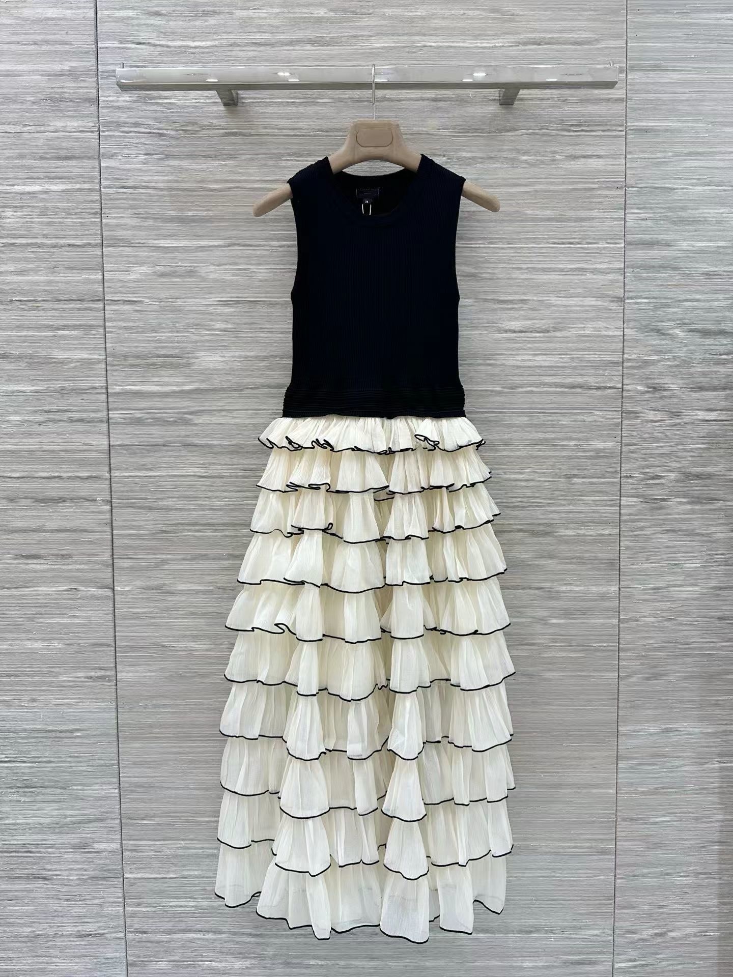 Milan Runway Dresses 2026 New Spring Summer Fashion Designer Dresses Brand Same Style Dresses 0330-7