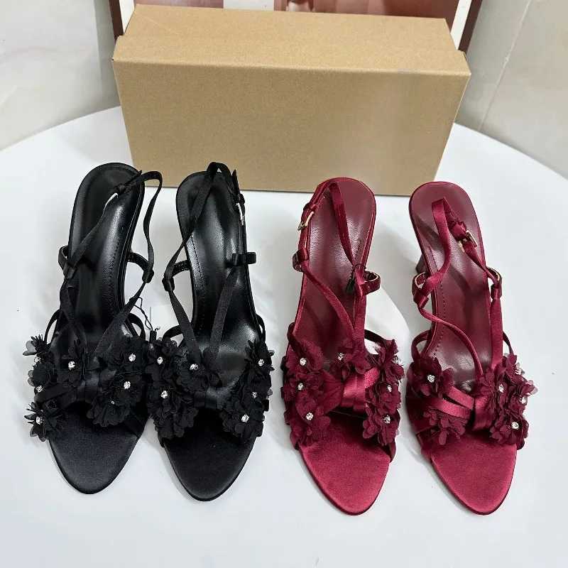 High Heels Women Modern Sandals Elegant Rhinestone Flower Open Toe Sexy Party Wedding Bridal Shoes Narrow Band Office Stilettos Z260330