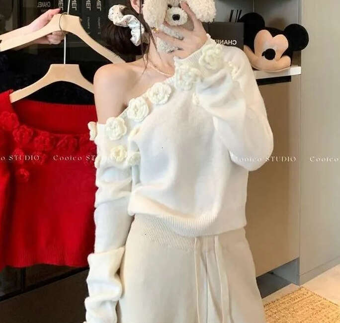 New Design: Three-Dimensional Floral Off-Shoulder Elegant Long-Sleeve Knit Sweater Women Slim-Fit Versatile Top For Autumn Luanyun