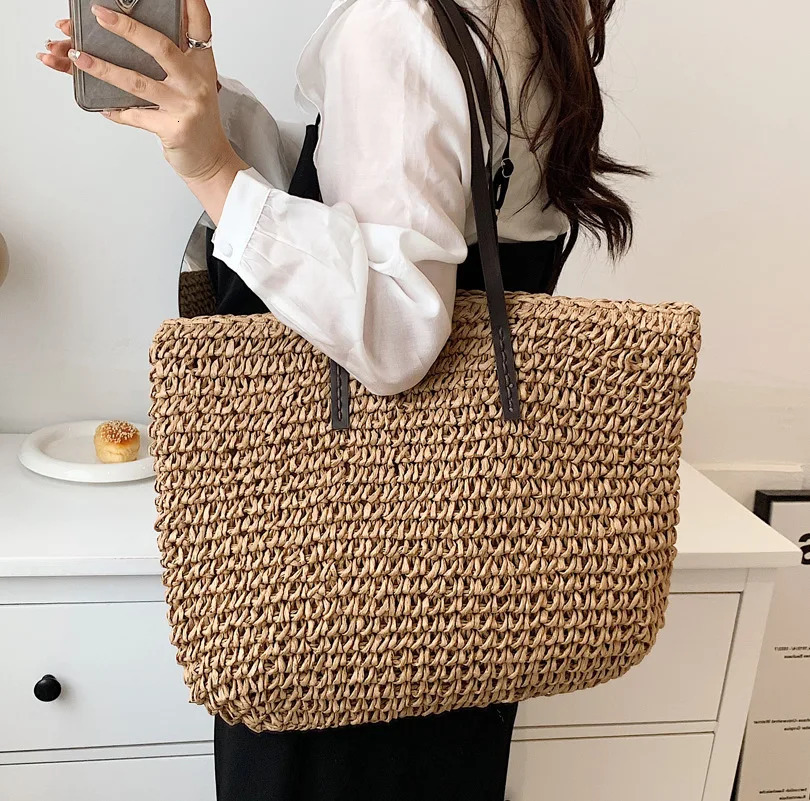 Women Handbag Summer Beach Bag Rattan Woven Handmade Knitted Straw Large Capacity Leather Women Shoulder Bag Bohemia 260316
