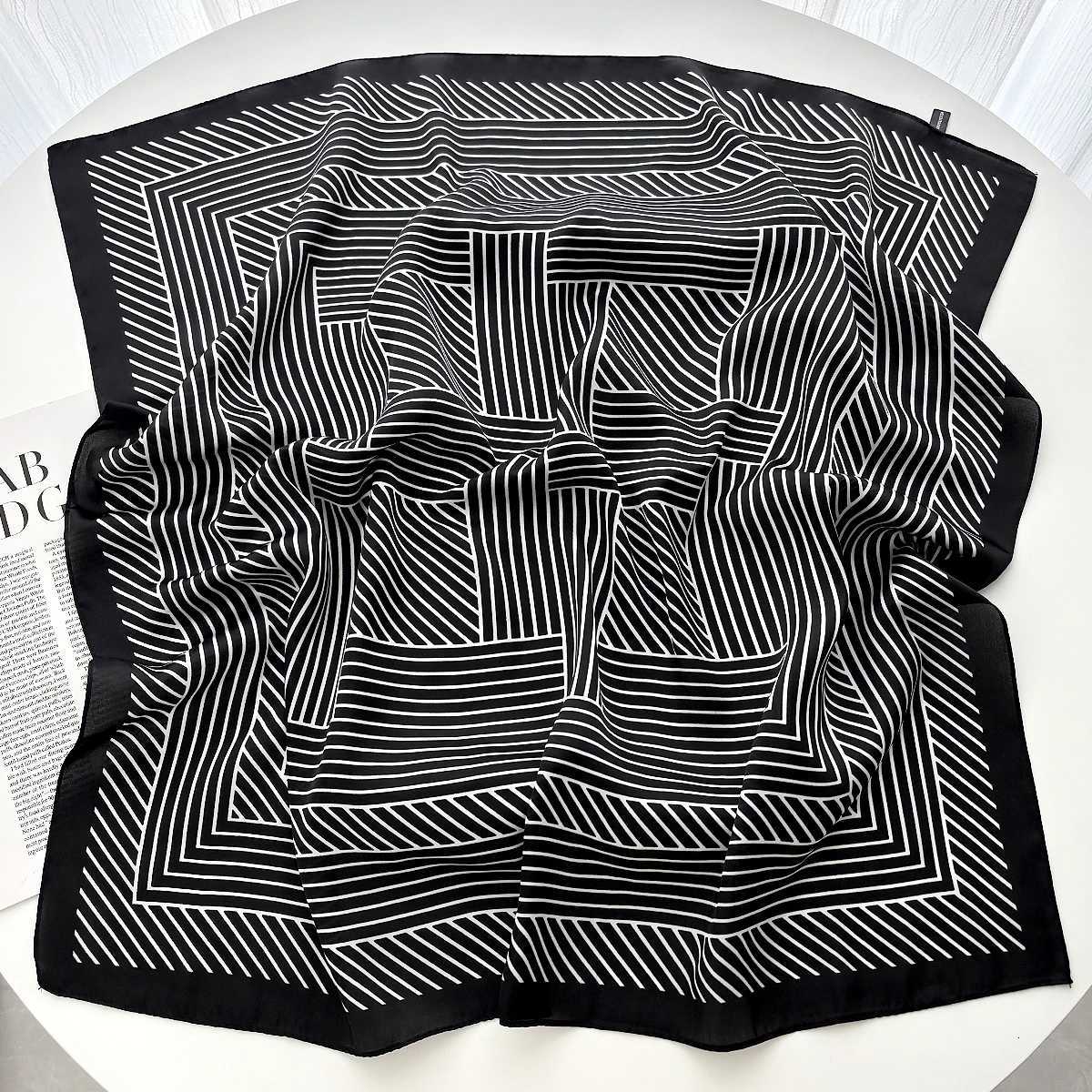 Flower Printed Square Scarf Elegant Thin Breathable Decorative Neck Scarves Windproof scarf For Wen X260328