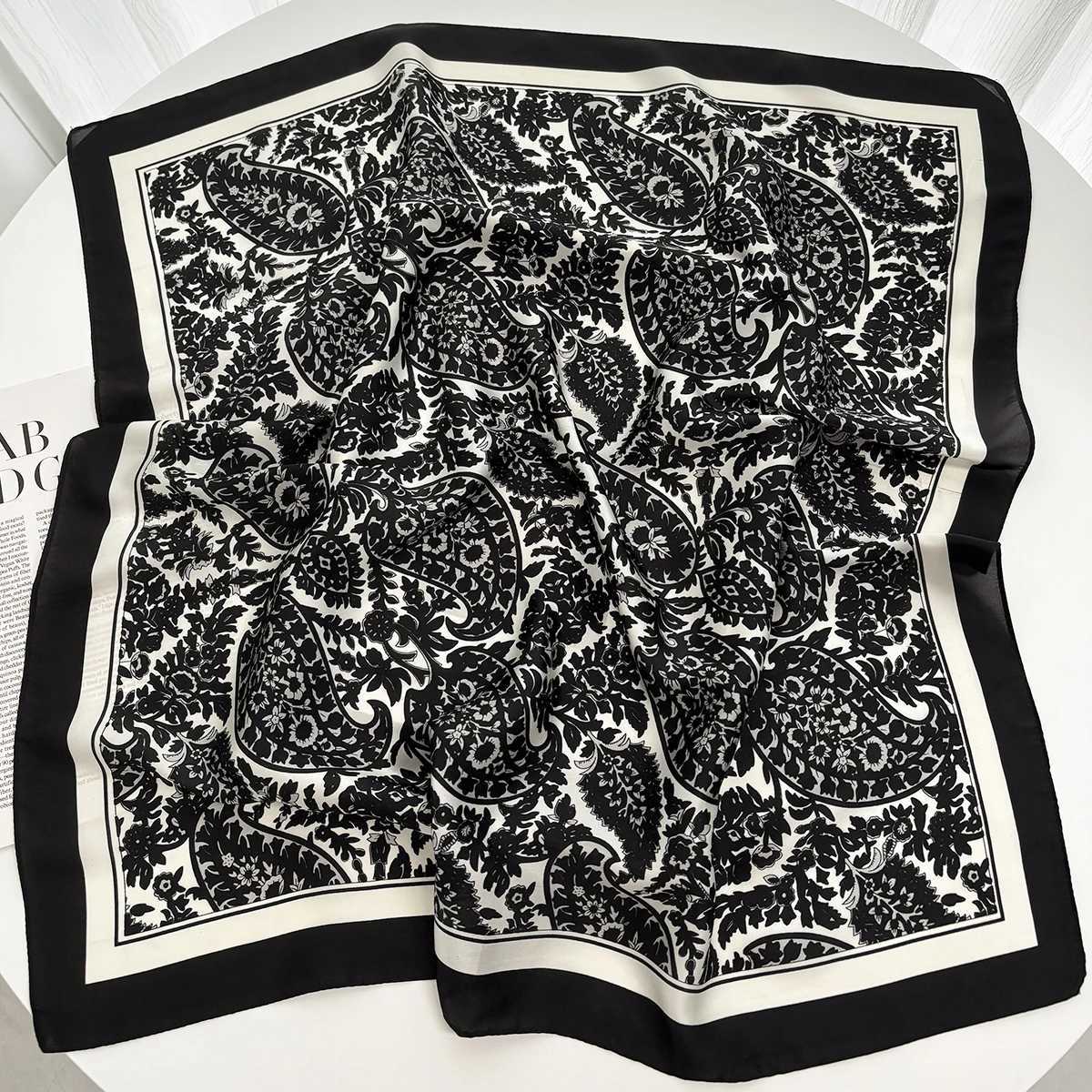 Luxury Design 70cm Satin Square Print Scarf Wen Scarves Bandana Hijab Neckerchief Shawl Kerchief Hair Band Foard Lady X260328