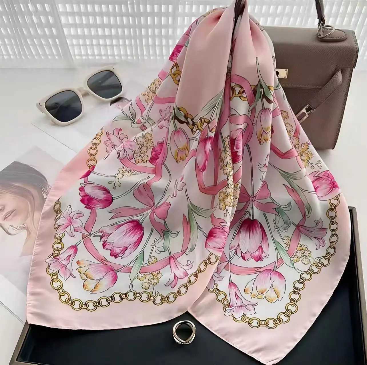 Chain Tip Scarf Lightweight Silk Like for Modern Ladies Off Party Neck Hair Bandana Bag Accessory Trendy Wen Scarf X260328