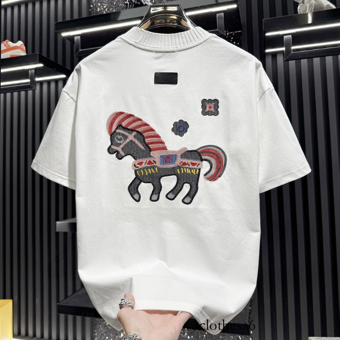 High-quality men's T-shirts high-end embroidered cartoon horse year short-sleeve T-shirt, 2026 new summer trendy loose-fitting fashion half-sleev
