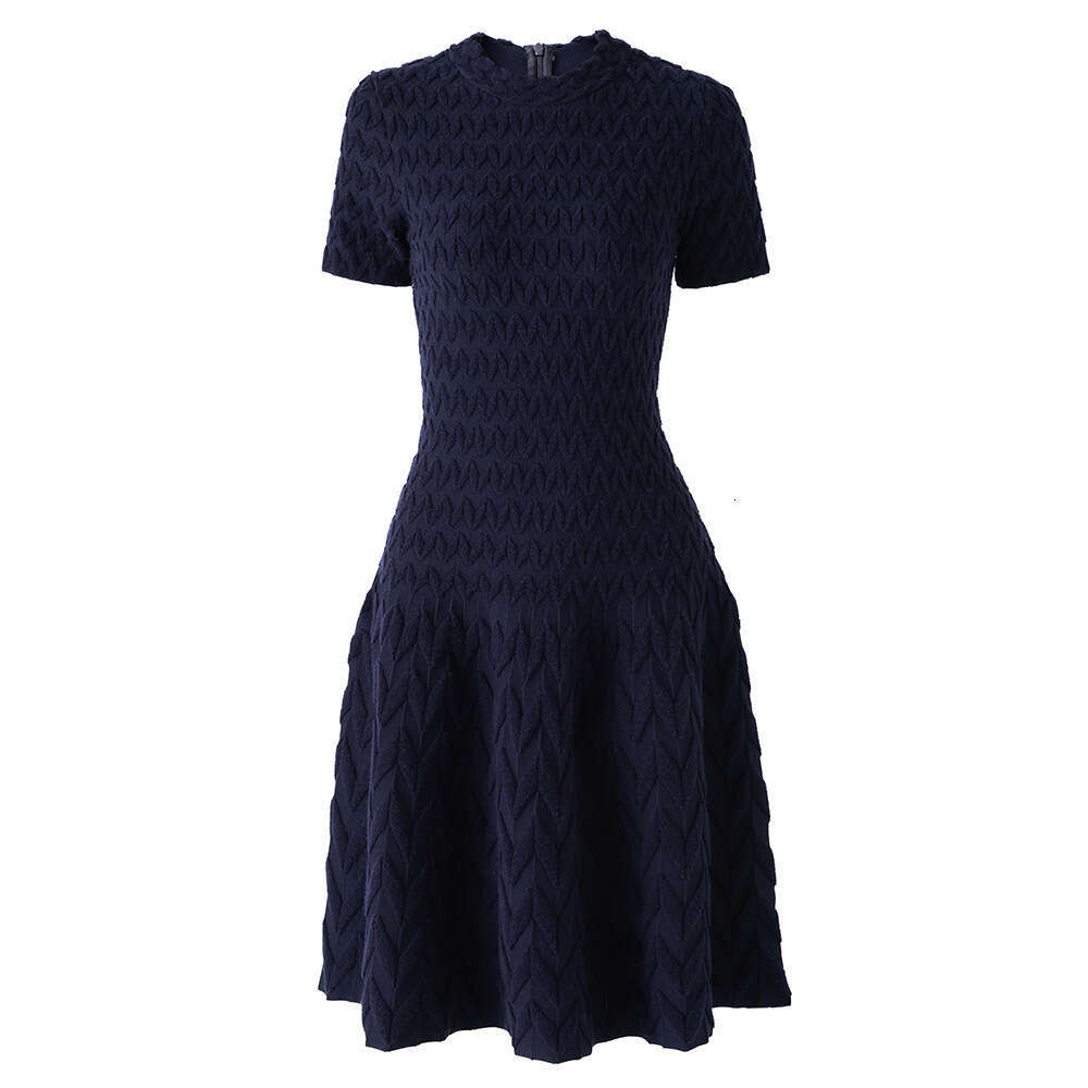 Designer's new jacquard short sleeved three-dimensional pattern round neck zipper slim fit French waist q26 cinching dress