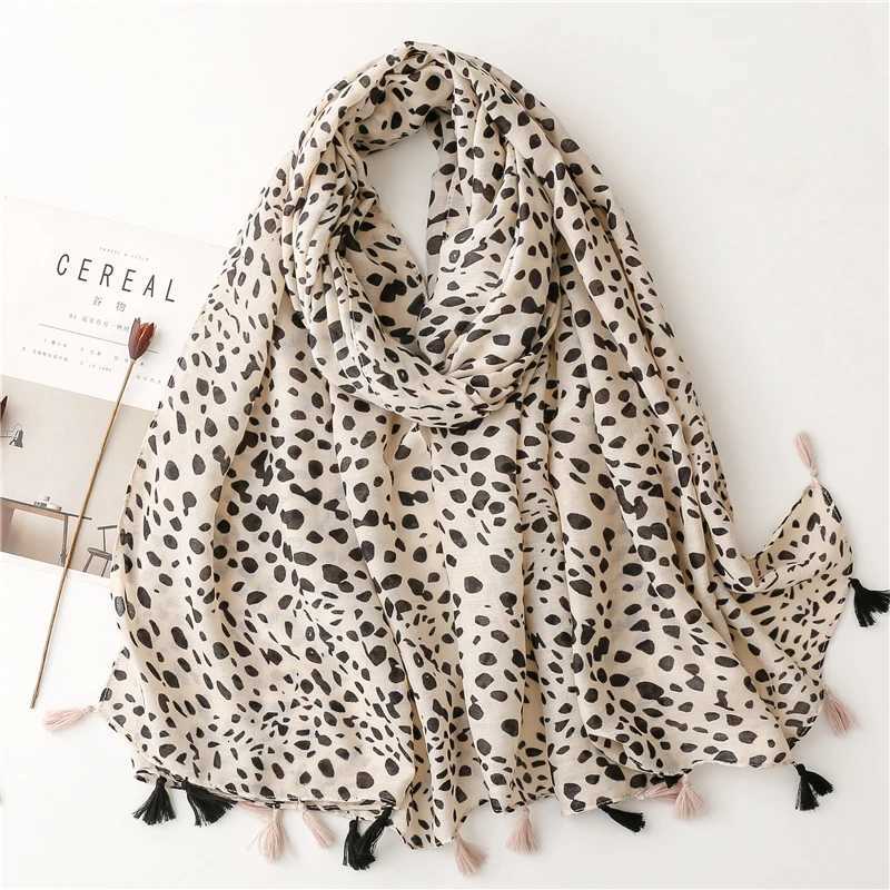 Soft Linen Cotton Scarf Shawls Wen Luxury Premium Foard Femme Long Spotted leopard print Tassel Scarfs Scarves Echarpe X260328