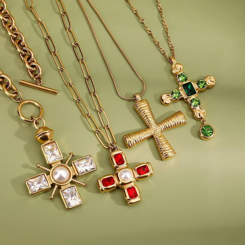 Delicate Colorful Bling Pendant Cubic Zirconia Jewelry Cross Stainless Steel Luxury Necklace High-Grade Fashion Shiny