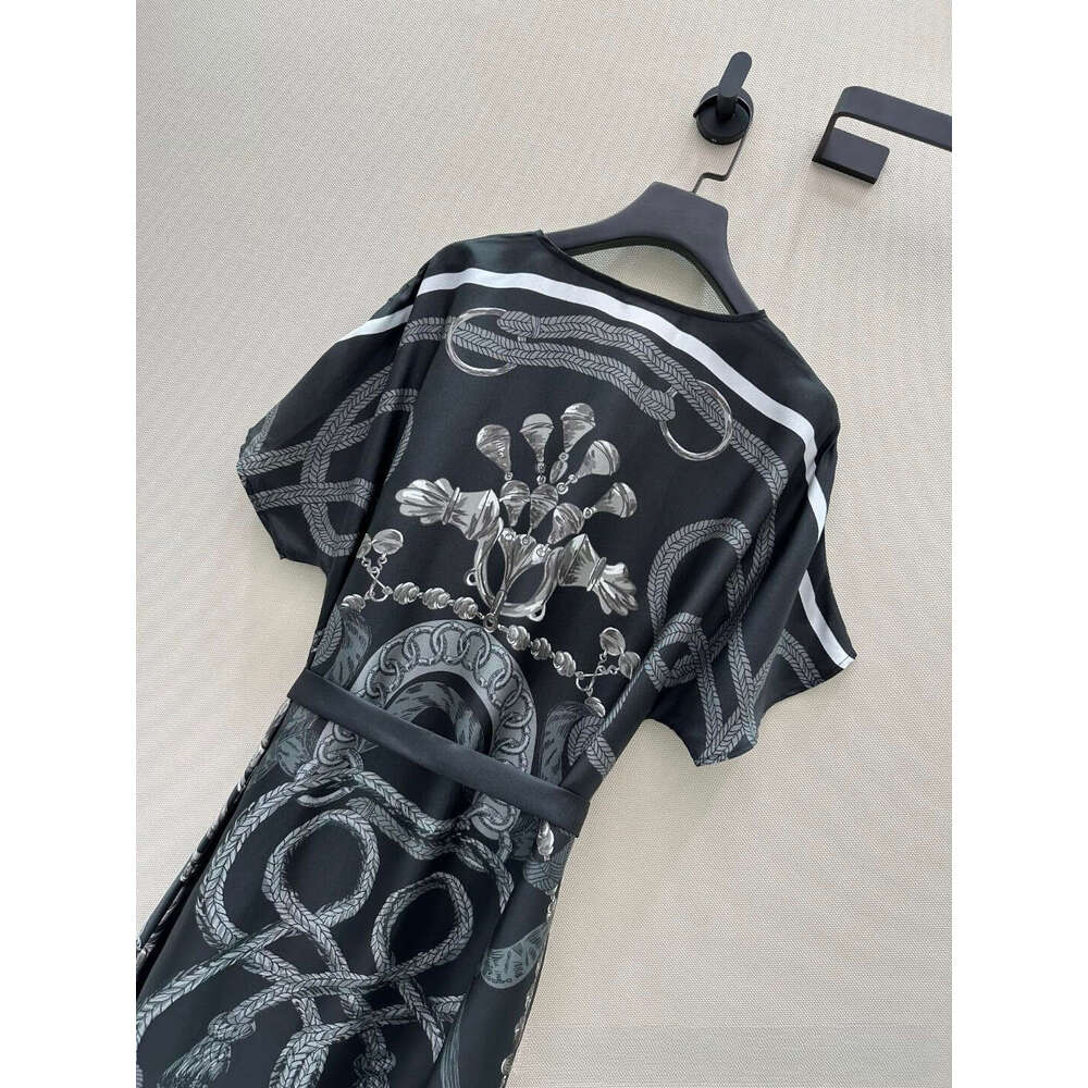 High-End Spring/Summer New Silk Twill Half-Slit V-Neck Tie Slim Split Dress Qipao Hanfu