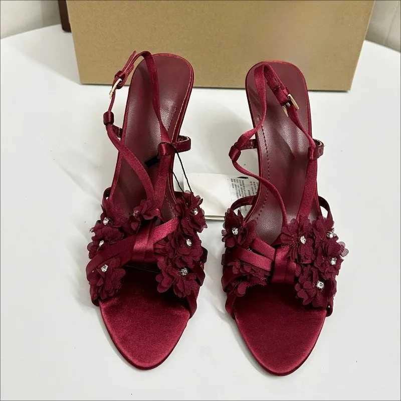 High Heels Women Modern Sandals Elegant Rhinestone Flower Open Toe Sexy Party Wedding Bridal Shoes Narrow Band Office Stilettos Z260330