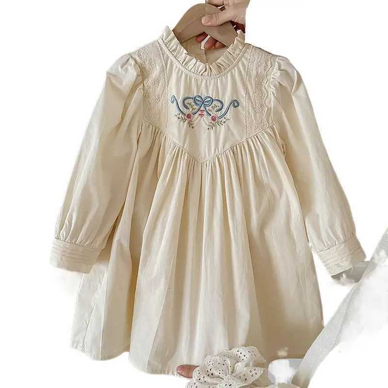 French Kids Girls Princess Dress Cotton Floral Embroidery Infant Babys Girls Dress Spring Toddler Baby Girls Long Sleeve DressT260330