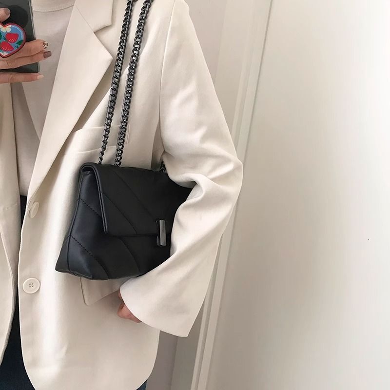 French Niche for Women Summer 2024 New Trendy Fashion Quilted Chain Tote Versatile Ins Crossbody Bag