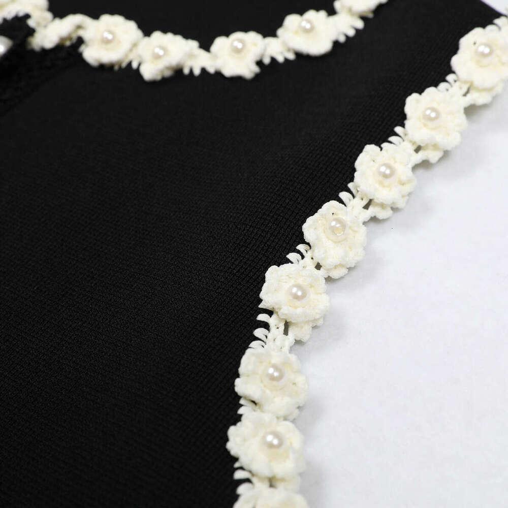 High quality summer X21 new designer elegant slim fit sleeveless knitted top with 3D floral design vest T-shirt