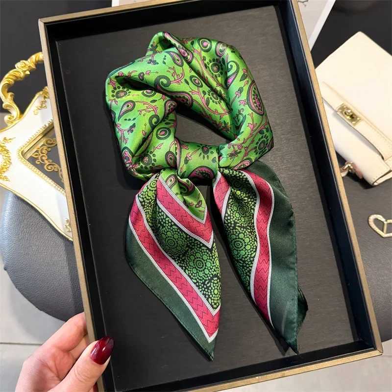 Red Small Square Scarf Wens Silk Scarf 70cm Letter Printed Scarf Square Shoder Scarf Wholes scarf Hair Accessories X260328
