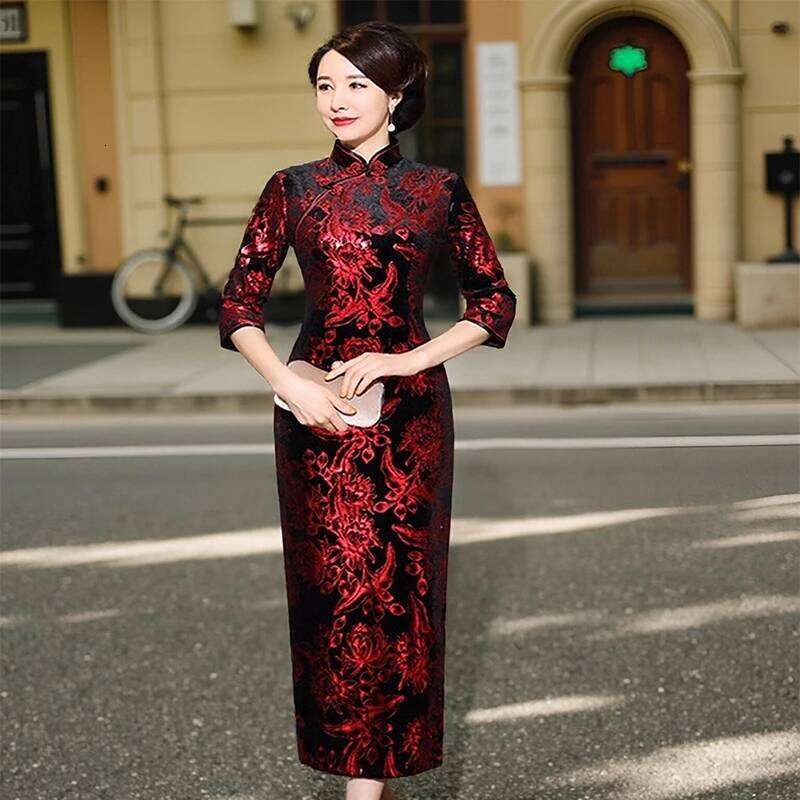 Qipao Woman Autumn Winter Luxury Long Sleeve Traditional Purple Red Black Elegant China Plus Sizes Velvet Loose Dress Cheongsam MAKOUFEI