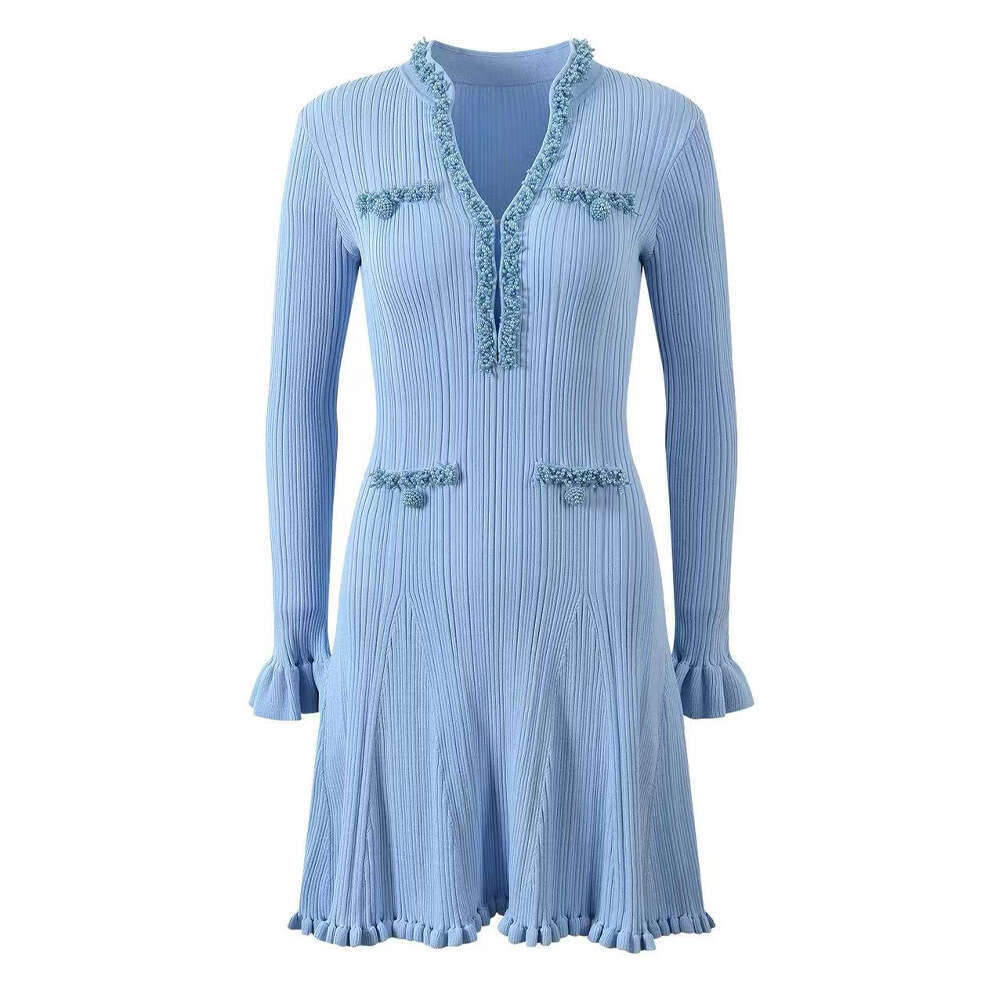 2026 autumn and c1 winter new designer women's elegant blue V-neck slim fit bell shaped sleeve A-line knitted short skirt