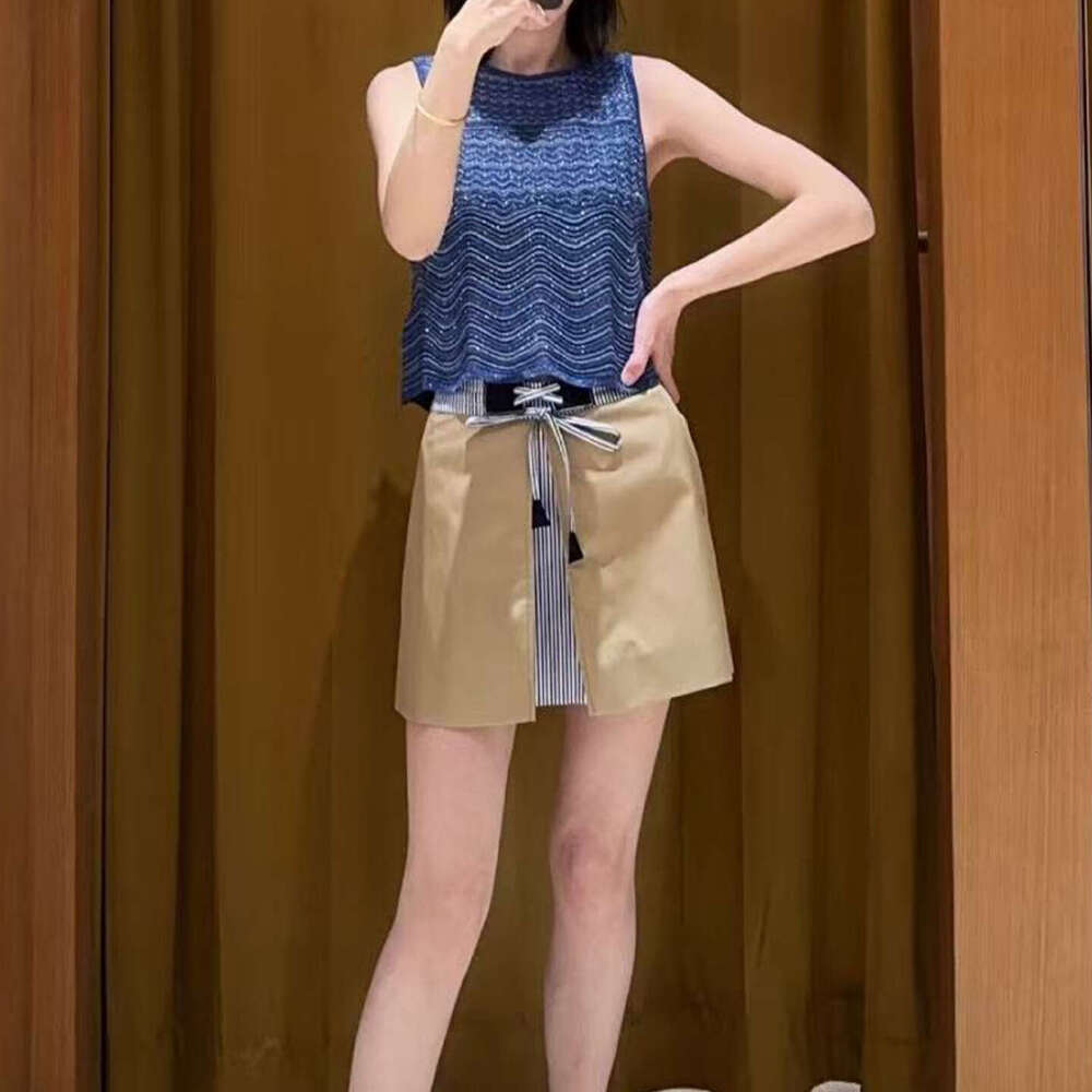 Hollow striped wave 2026 summer French designer elegant slim fit S18 multifunctional knitted vest women's top