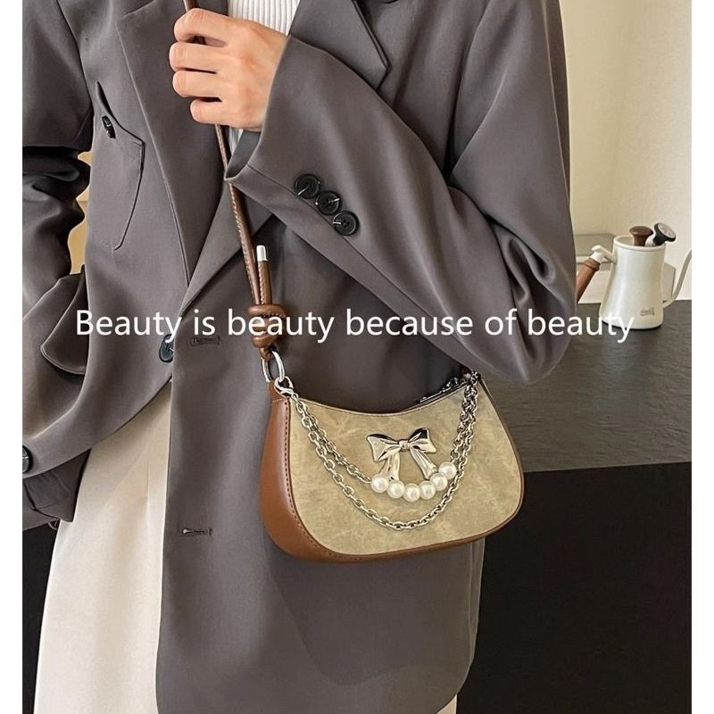 Highly stylish and casual for going out, lightweight French butterfly shoulder bag, crossbody bag