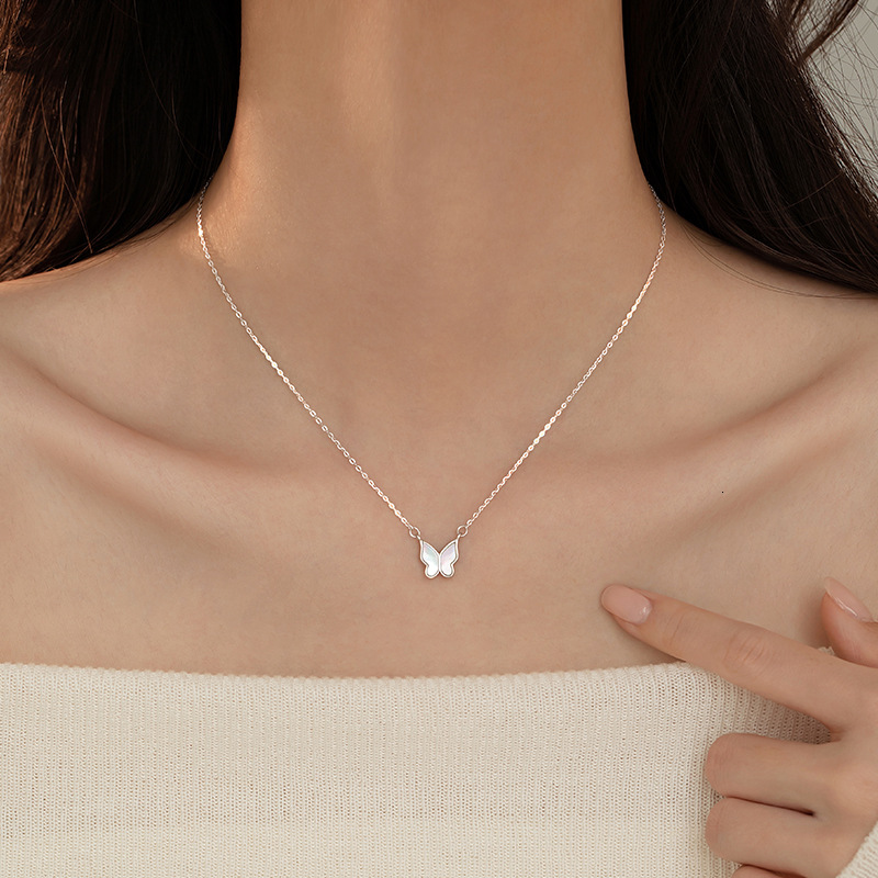 Pearl Butterfly Necklace For & Women Light Luxury Niche Design Sophisticated Collar Necklace Fashion Jewelry Pendant