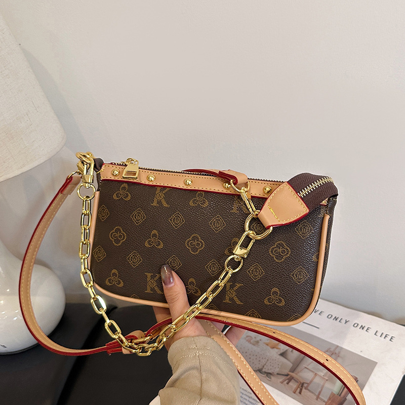 High End Women bags 2026s New Arrival Vintage Print Design Versatile Chain Bag Fashionable Elegant Temperament Shoulder Bag Crossbody Bag Free Shippin