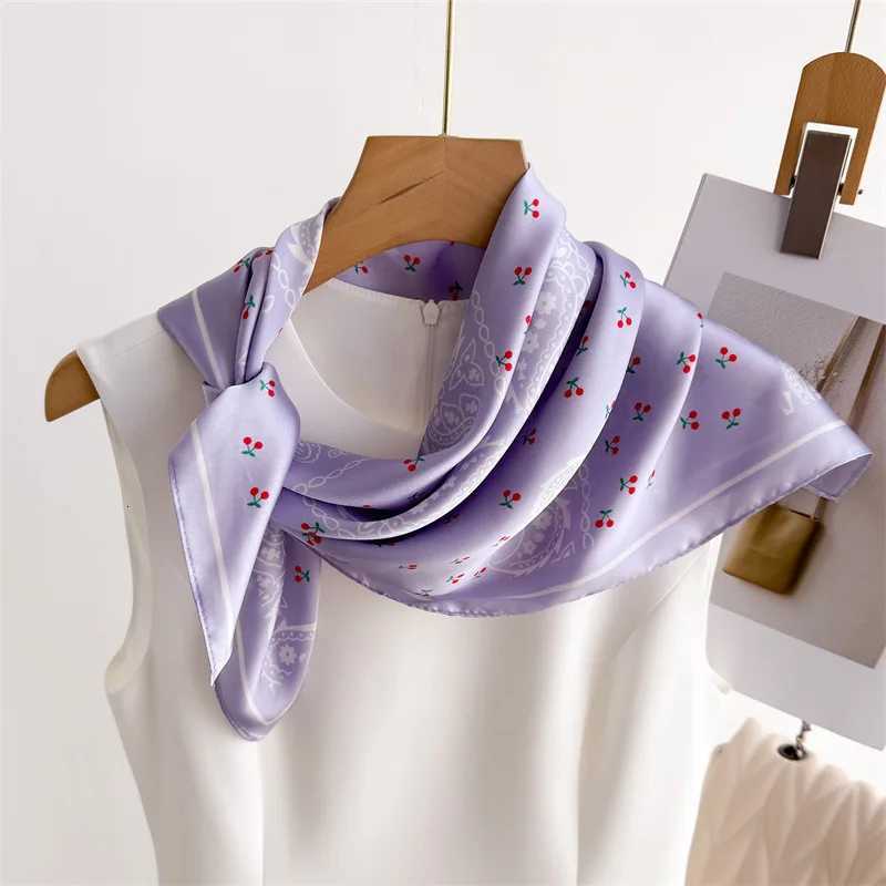 Paisley Print scarf Wen Silk Square Scarfs Foard Bandana Fem Neckerchief Fashion Decorate Hijab Lady Neck Ties X260328