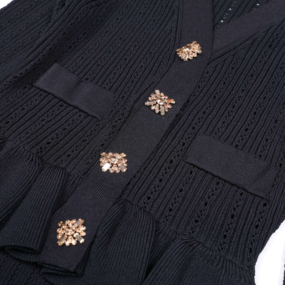 European and American spring and autumn new designer high-quality knitted V-neck r27 slim fit long r27 sleeved women's dress